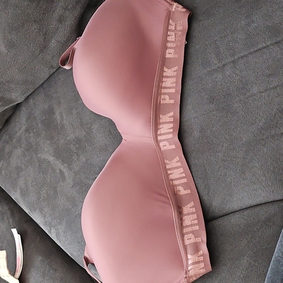 PINK Bra Collection - Picture 2 of 5